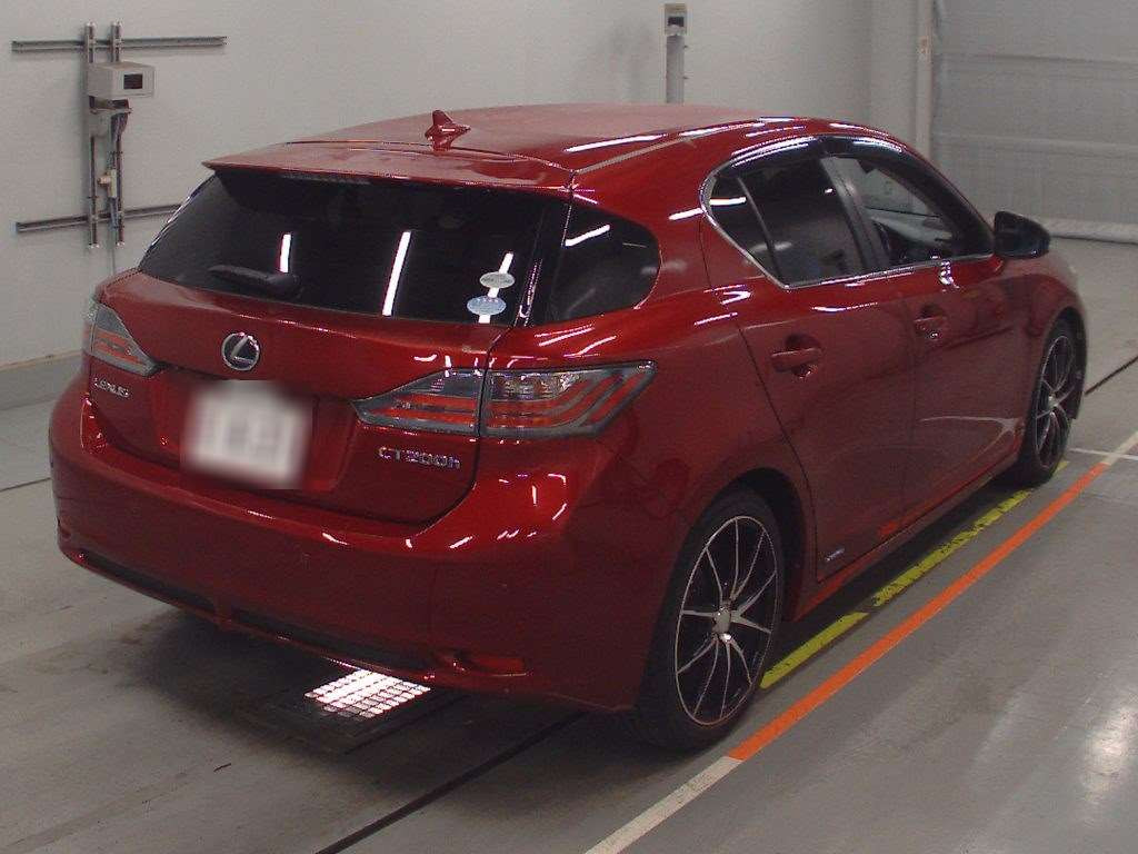 2011 Lexus CT ZWA10[1]