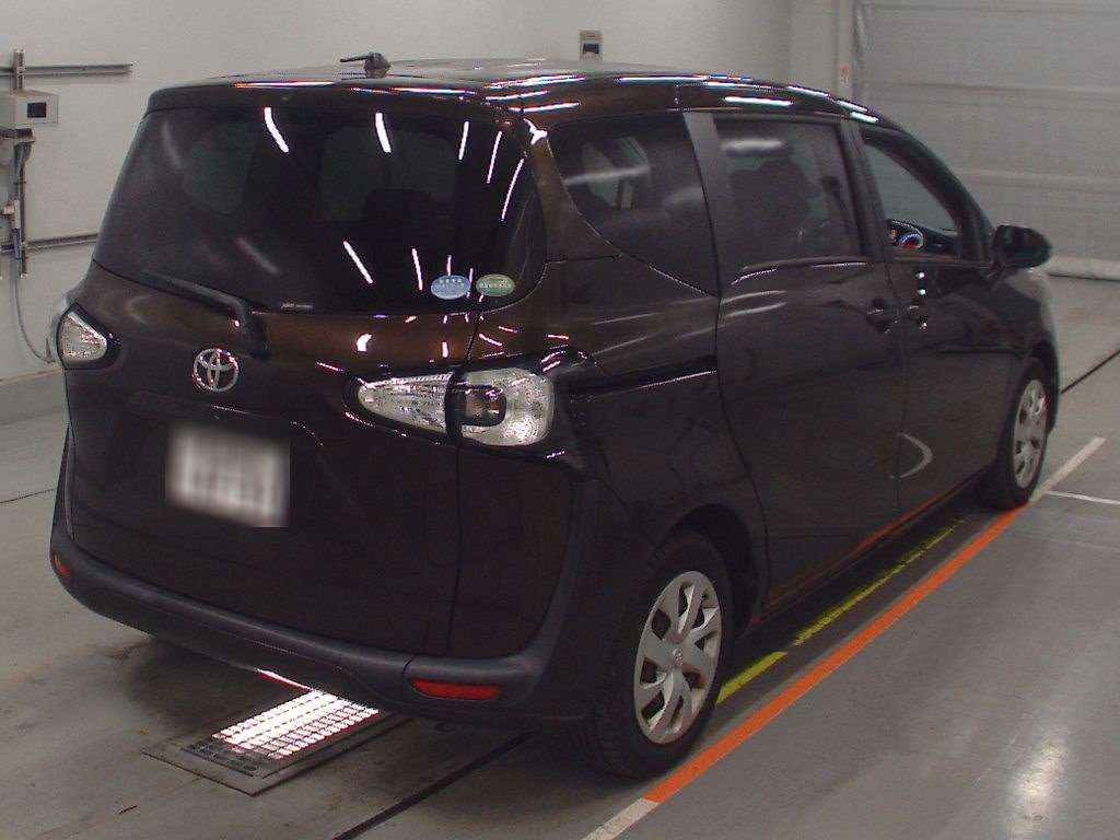 2016 Toyota Sienta NSP170G[1]