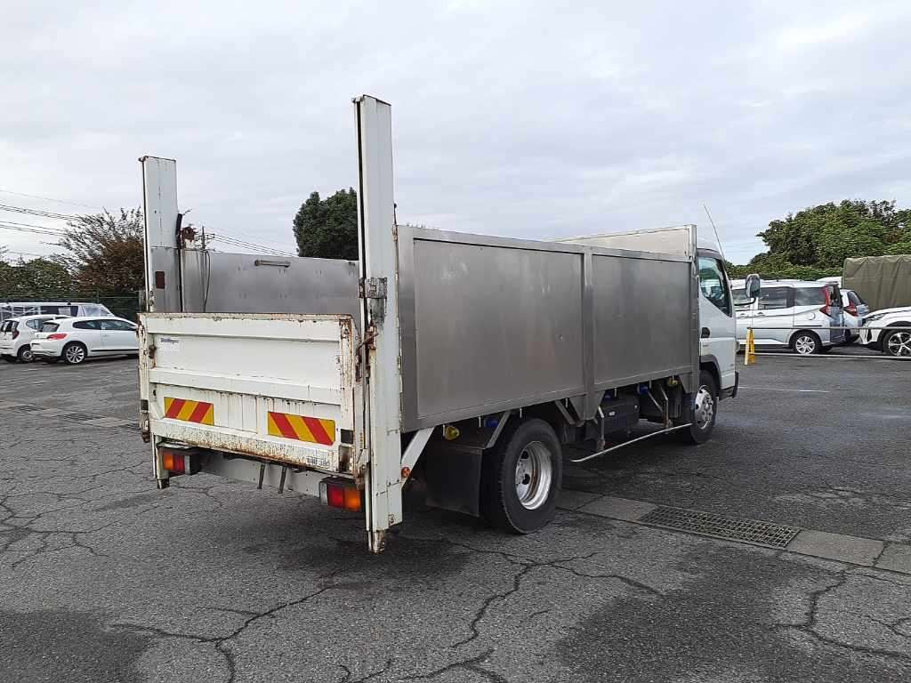 2011 Mitsubishi Fuso Canter FEB90[1]