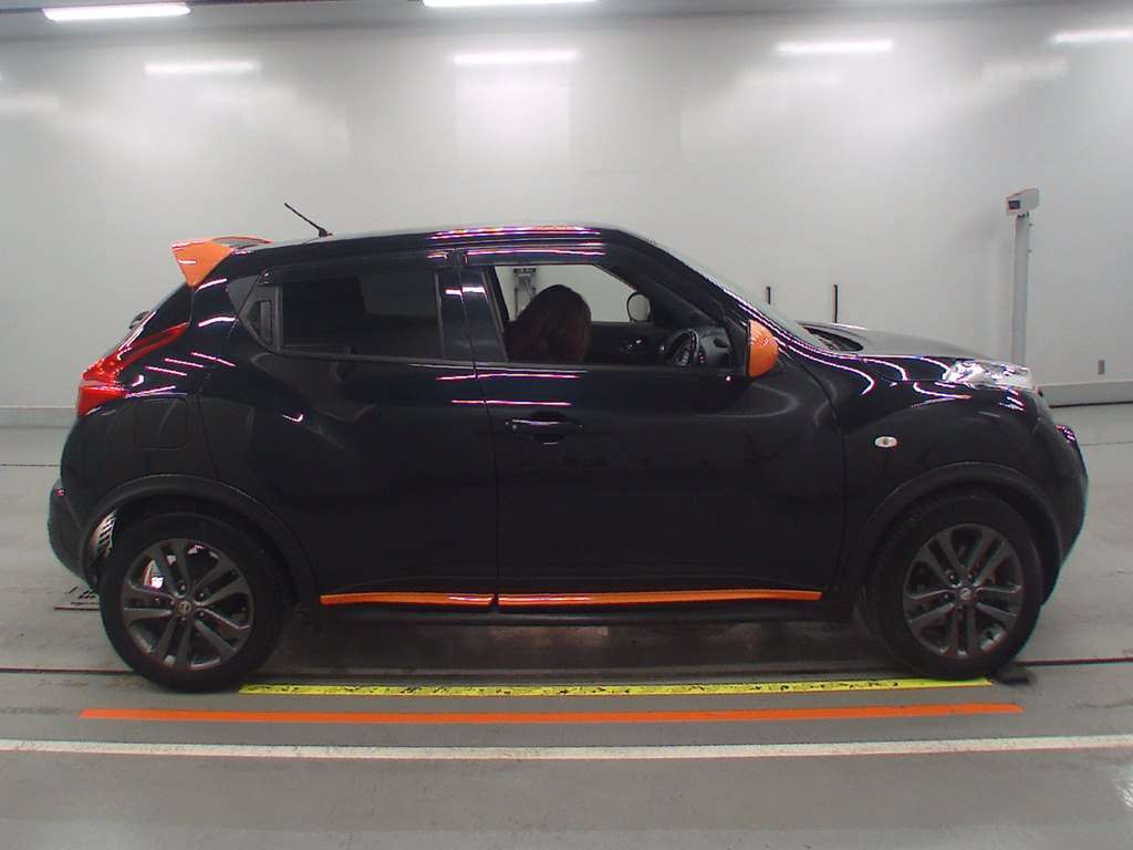 2013 Nissan JUKE YF15[2]