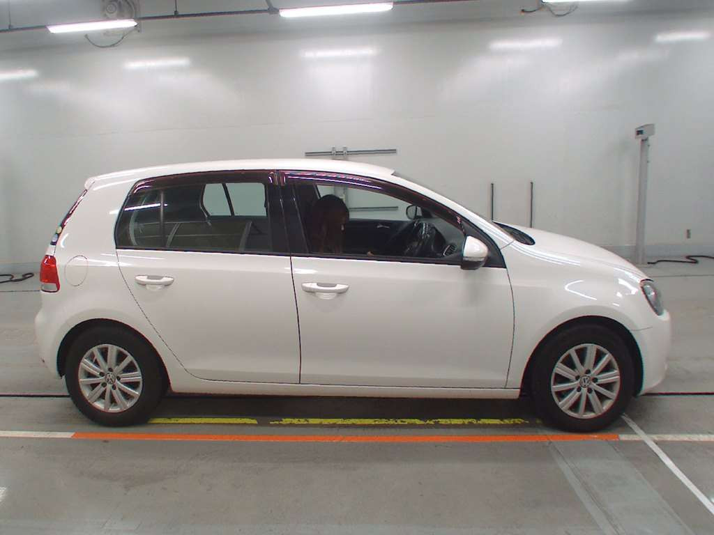 2012 Volkswagen Golf 1KCAV[2]