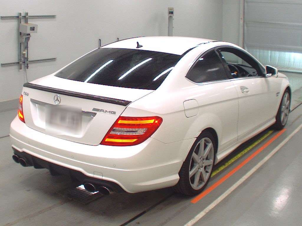 2011 Mercedes Benz C-Class 204347[1]