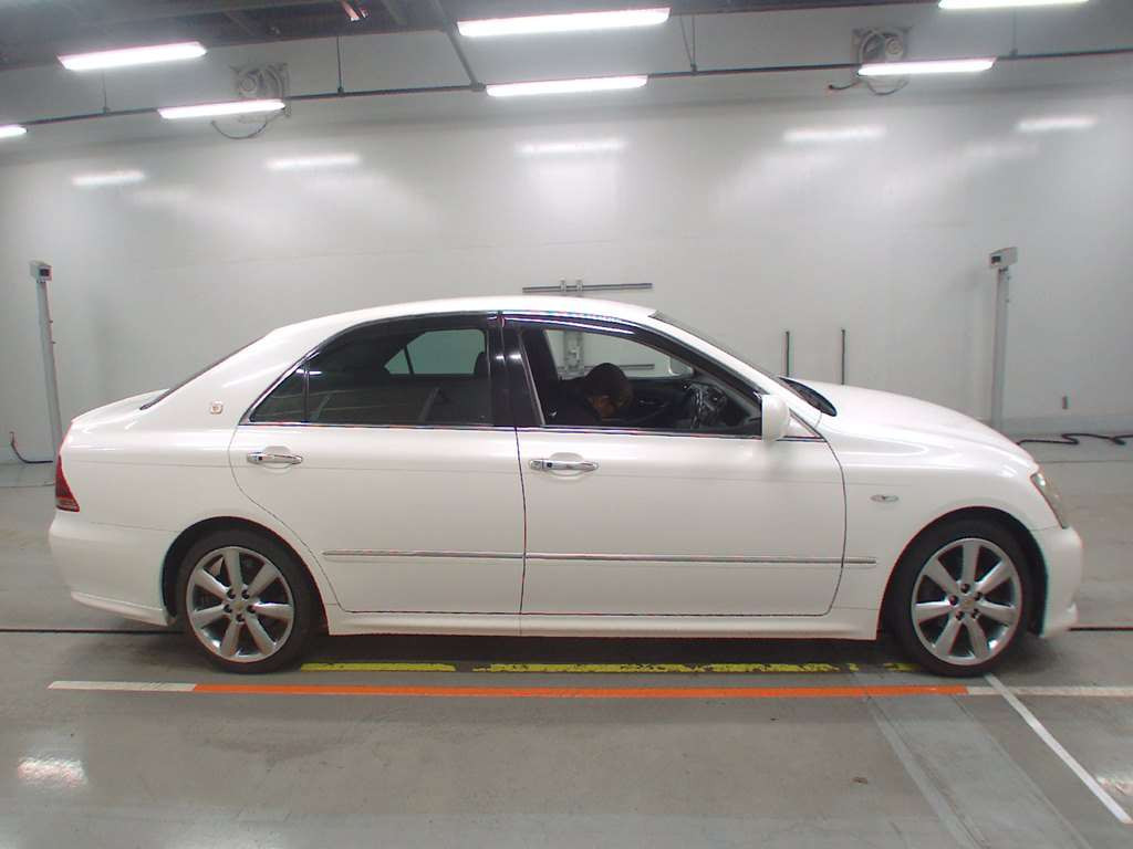 2006 Toyota Crown GRS180[2]