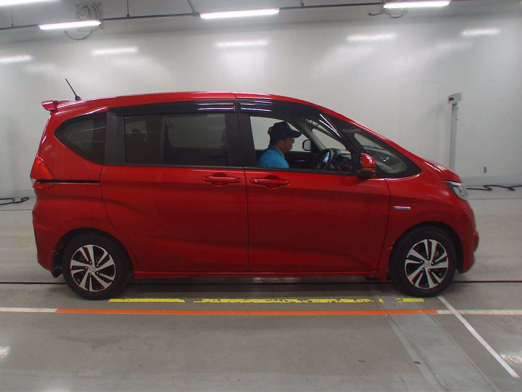 2018 Honda Freed hybrid GB7[2]