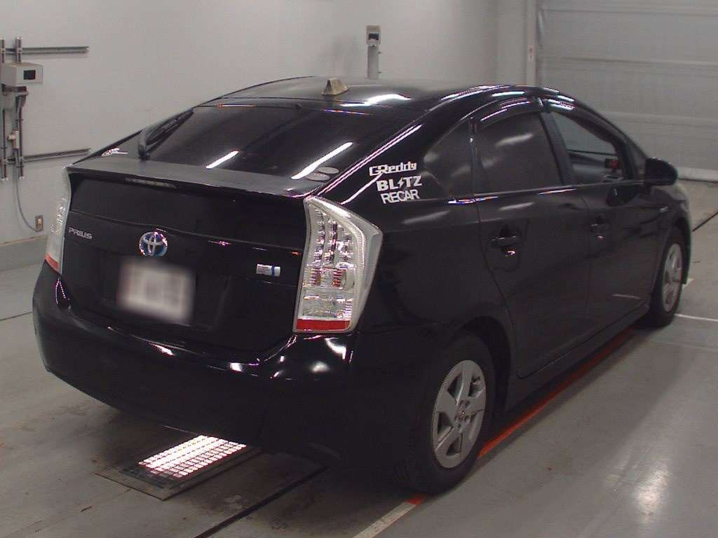 2011 Toyota Prius ZVW30[1]