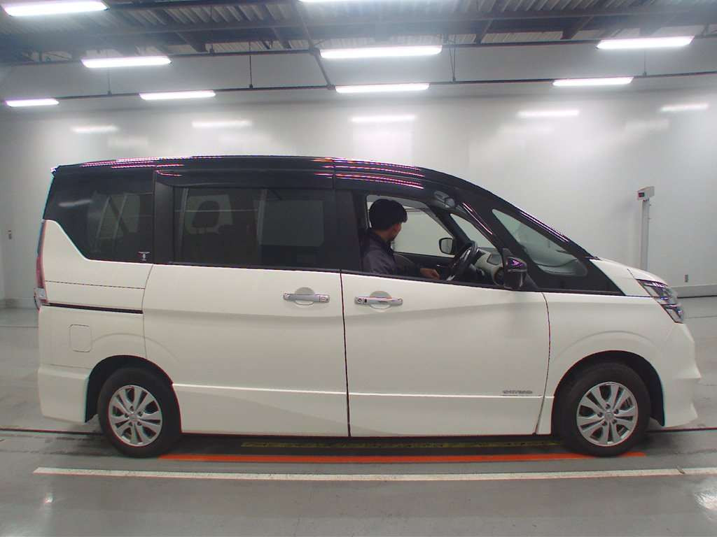 2018 Nissan Serena GFNC27[2]