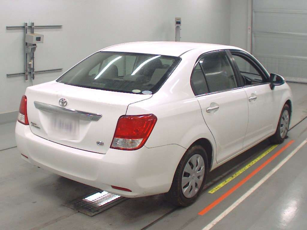 2012 Toyota Corolla Axio NZE161[1]