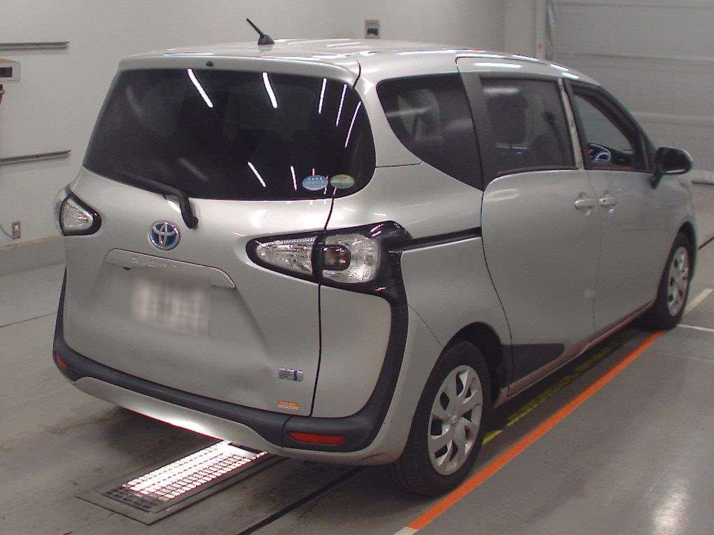 2016 Toyota Sienta NHP170G[1]