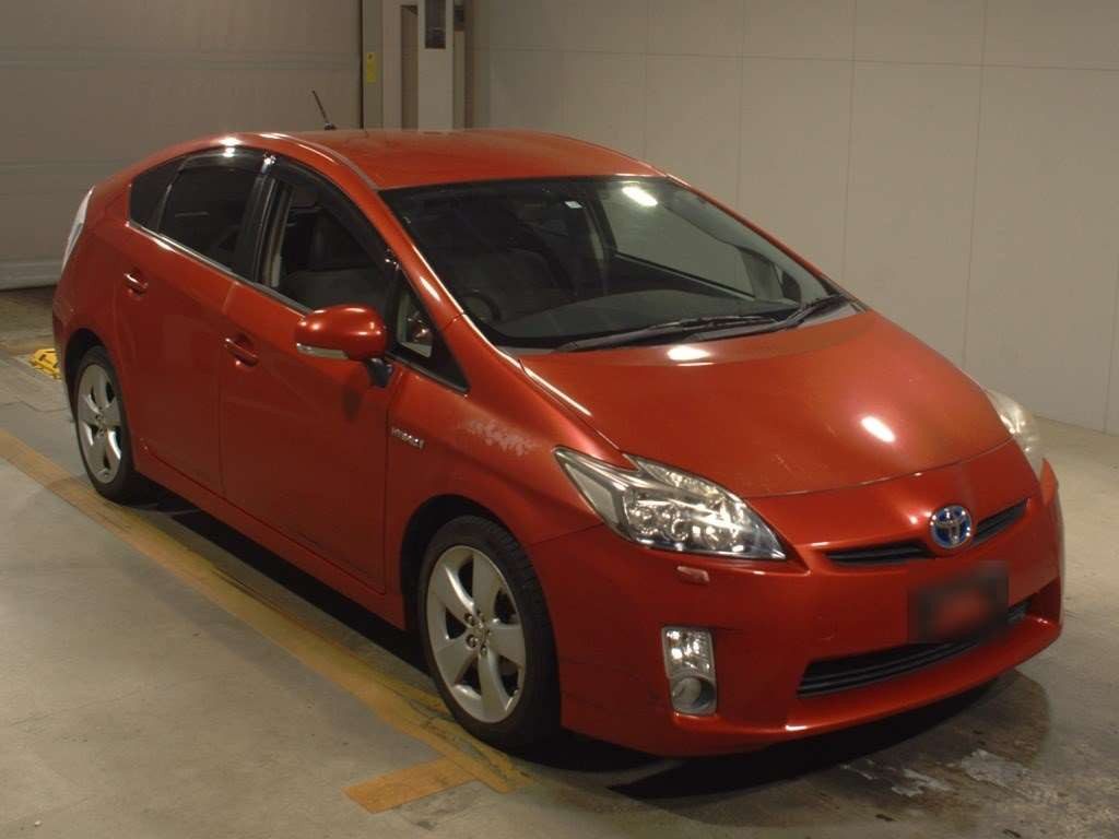 2011 Toyota Prius ZVW30[2]