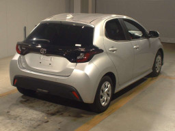 2021 Toyota YARIS