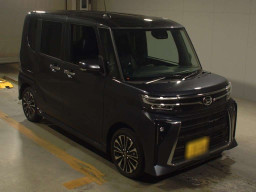 2023 Daihatsu Tanto Custom