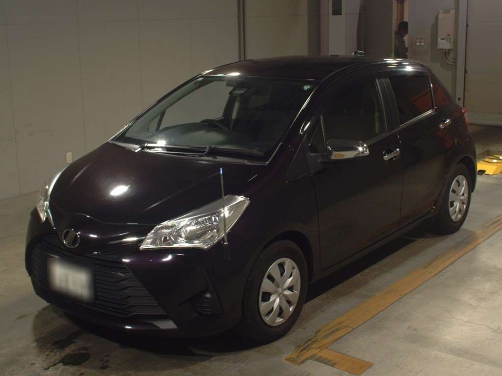 2017 Toyota Vitz NSP130[0]