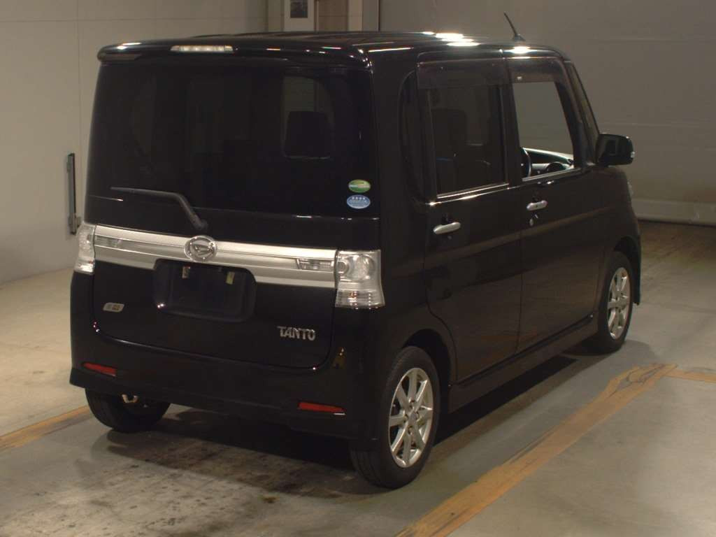 2013 Daihatsu Tanto Custom L375S[1]