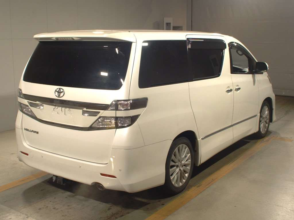 2013 Toyota Vellfire ANH20W[1]