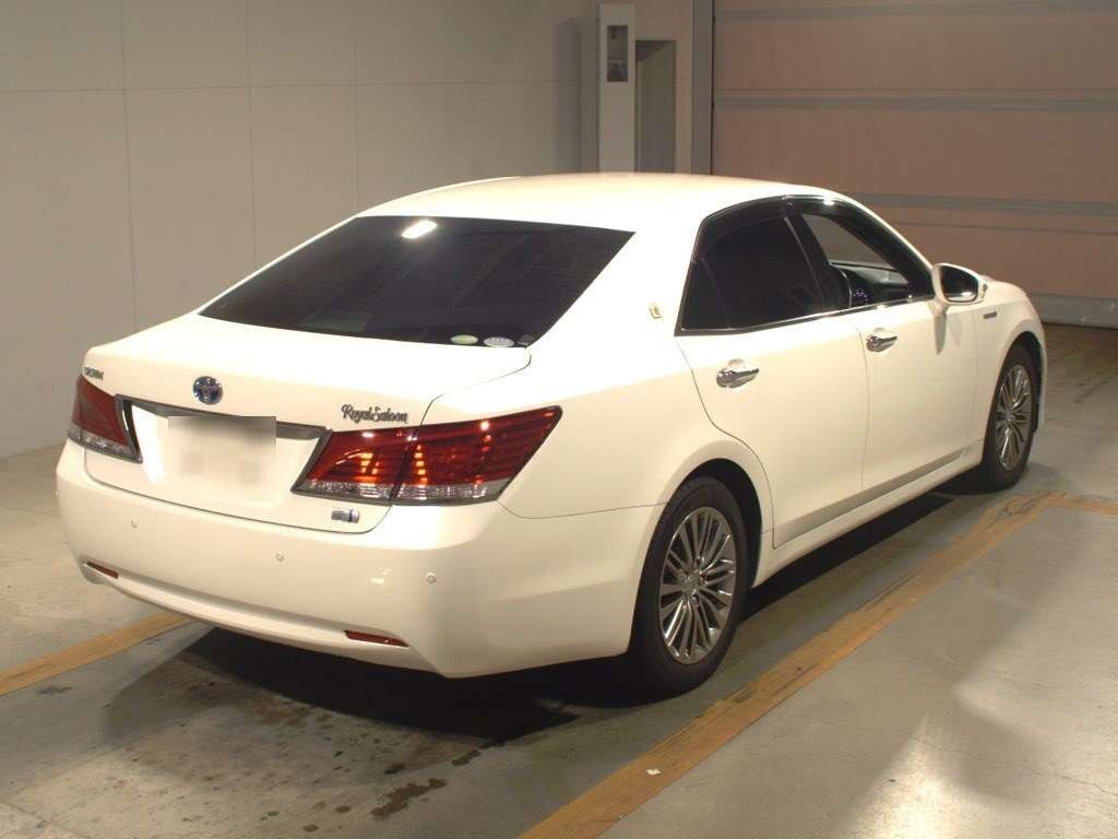 2014 Toyota Crown Hybrid AWS210[1]