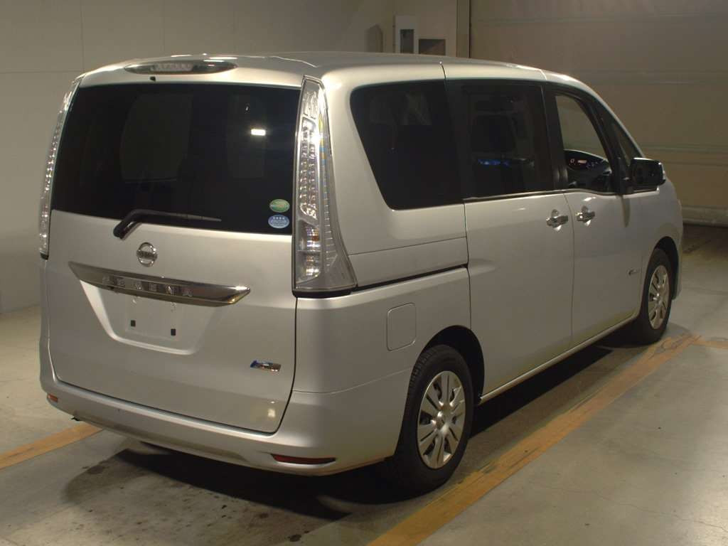 2014 Nissan Serena HC26[1]