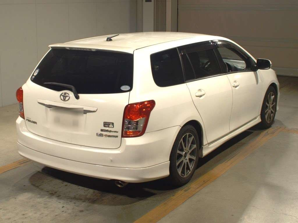 2012 Toyota Corolla Fielder NZE141G[1]