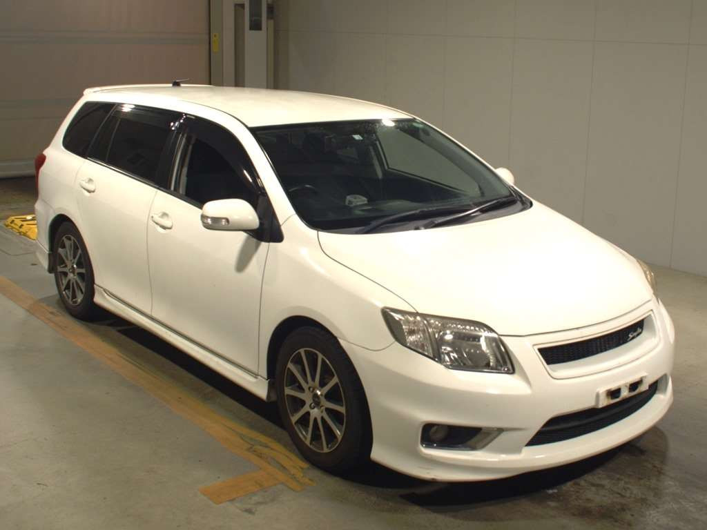 2012 Toyota Corolla Fielder NZE141G[2]