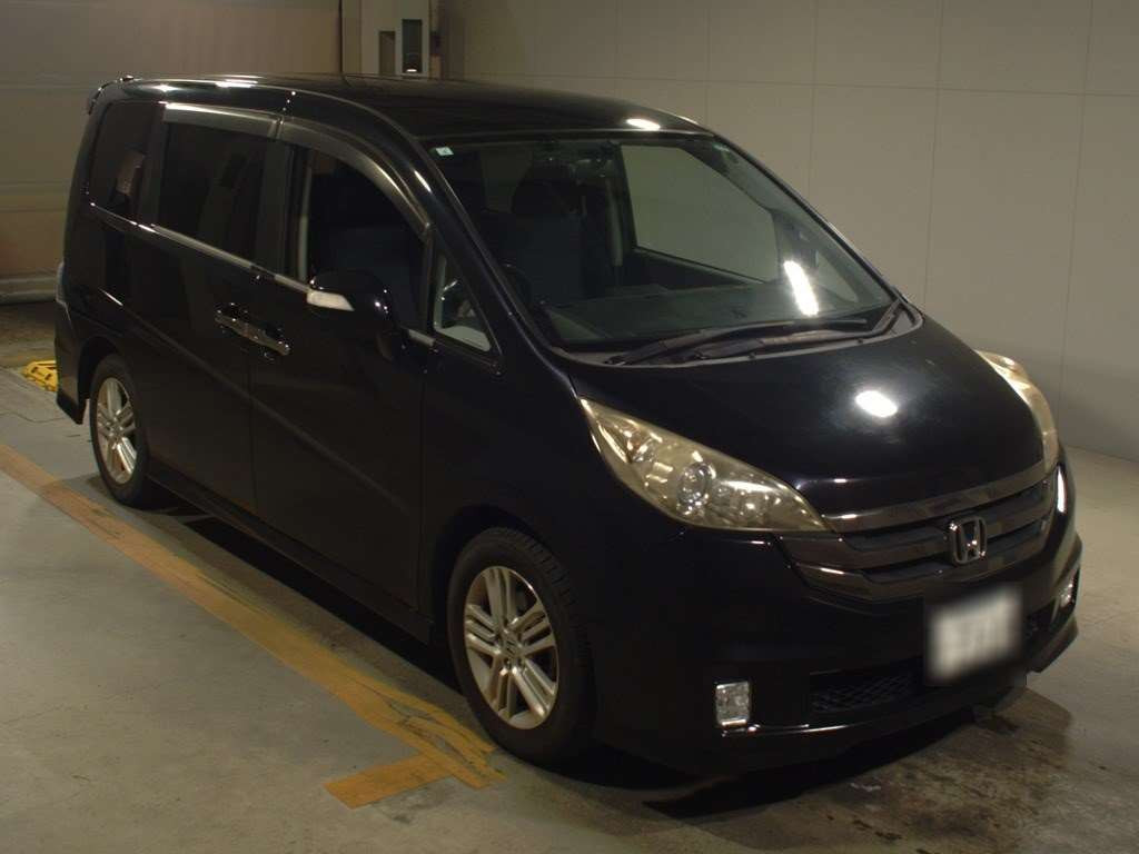 2009 Honda Step WGN RG1[2]