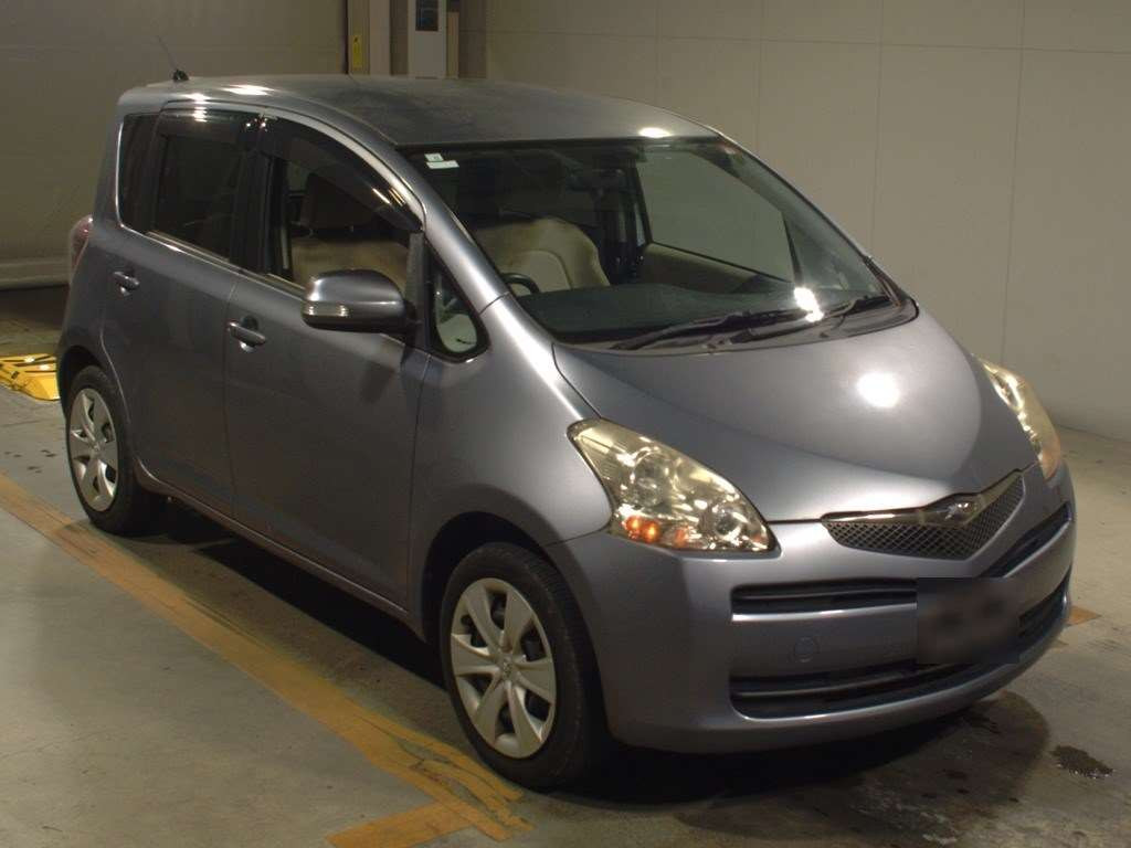 2008 Toyota Ractis SCP100[2]