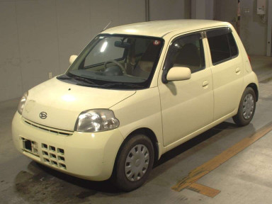 2011 Daihatsu Esse