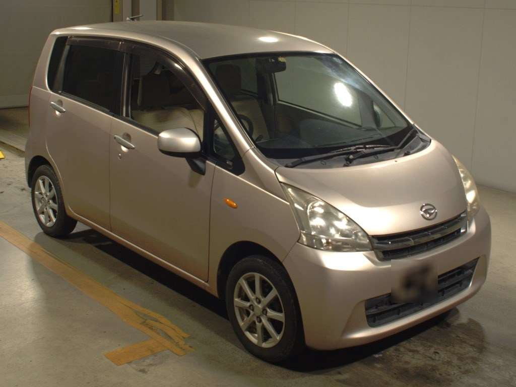 2011 Daihatsu Move LA100S[2]