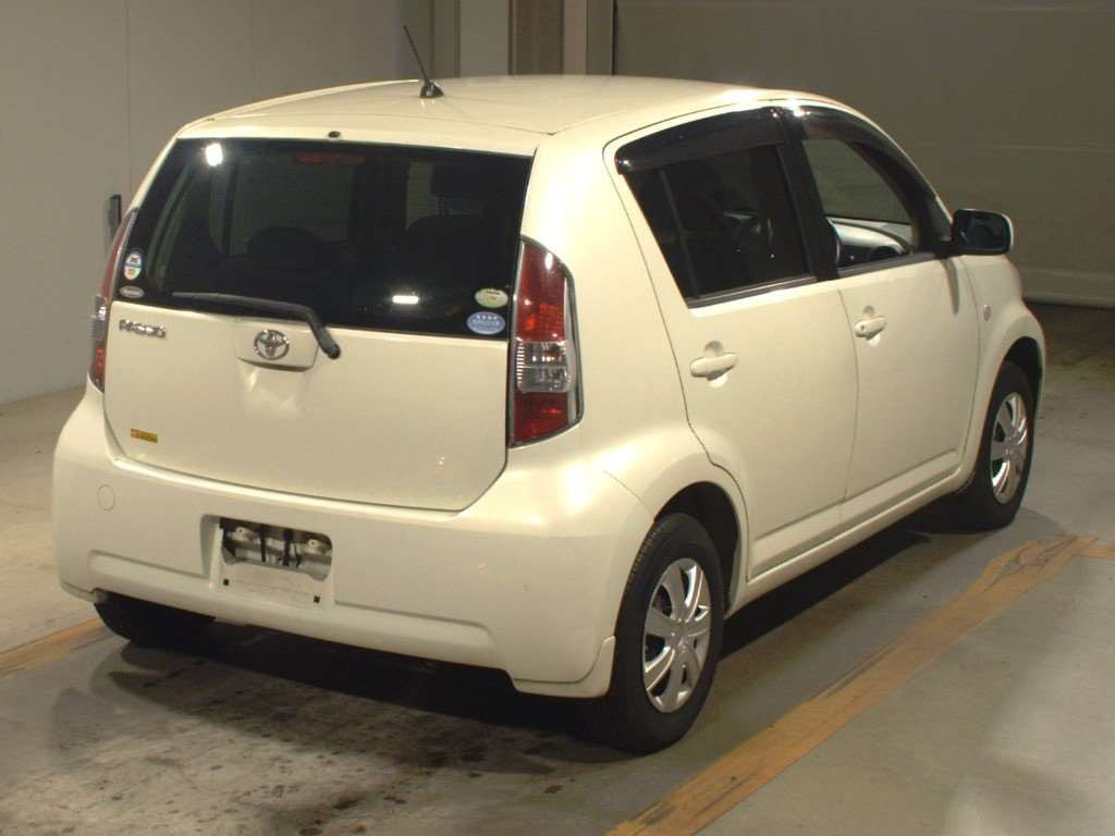 2005 Toyota Passo KGC10[1]