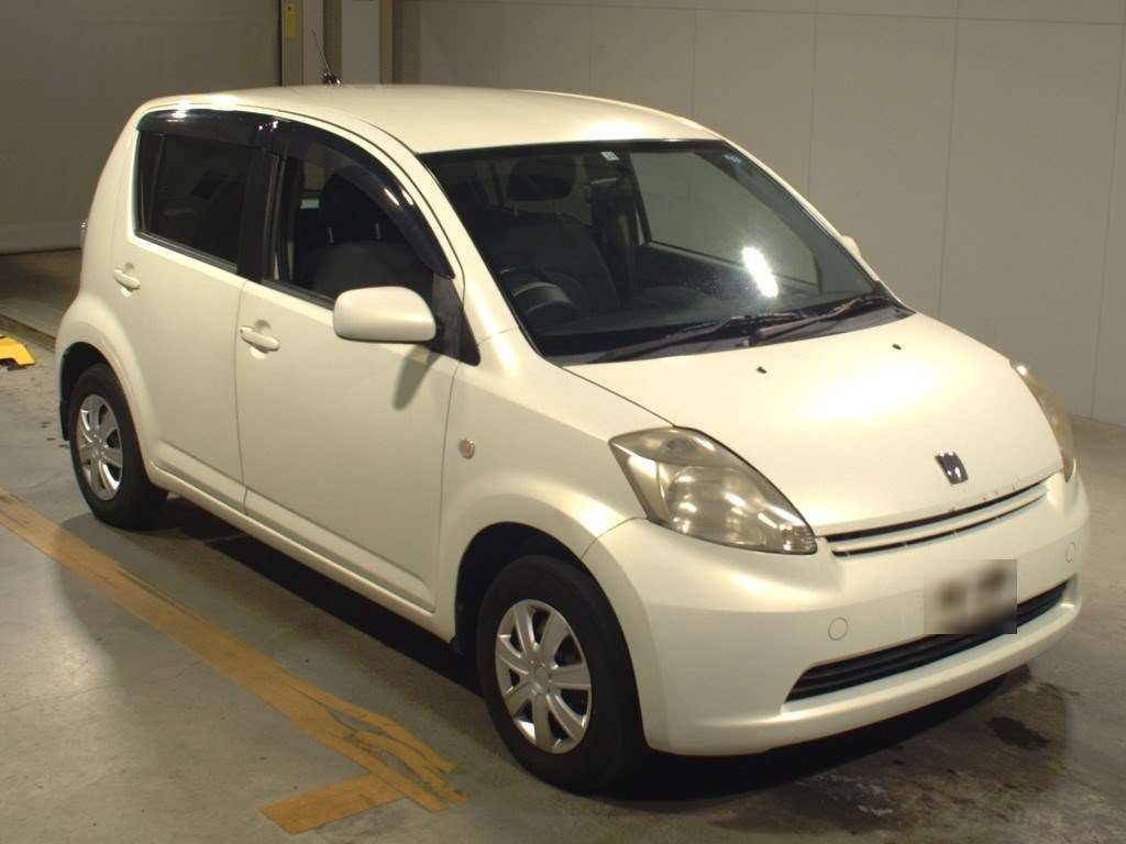 2005 Toyota Passo KGC10[2]