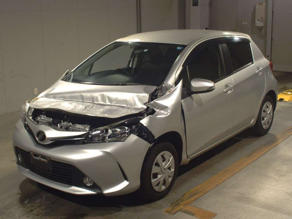 2015 Toyota Vitz KSP130[0]