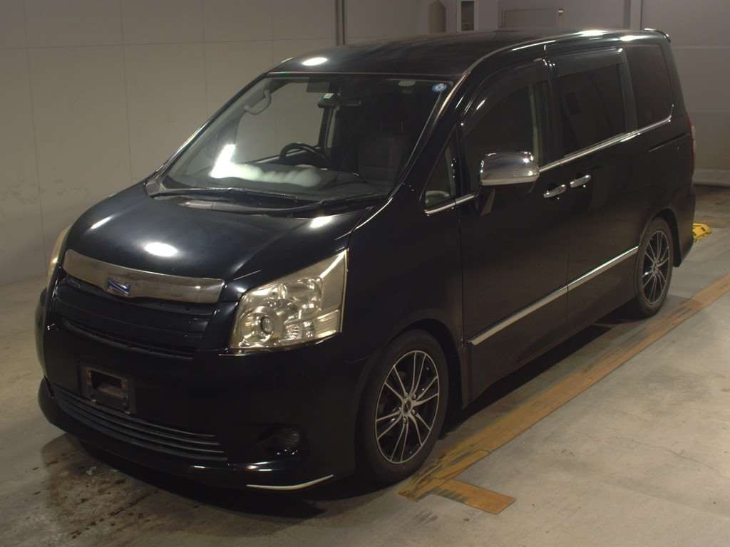 2008 Toyota Noah ZRR70W[0]