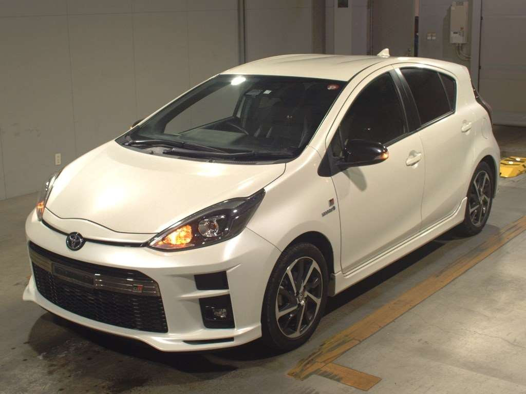 2019 Toyota Aqua NHP10[0]