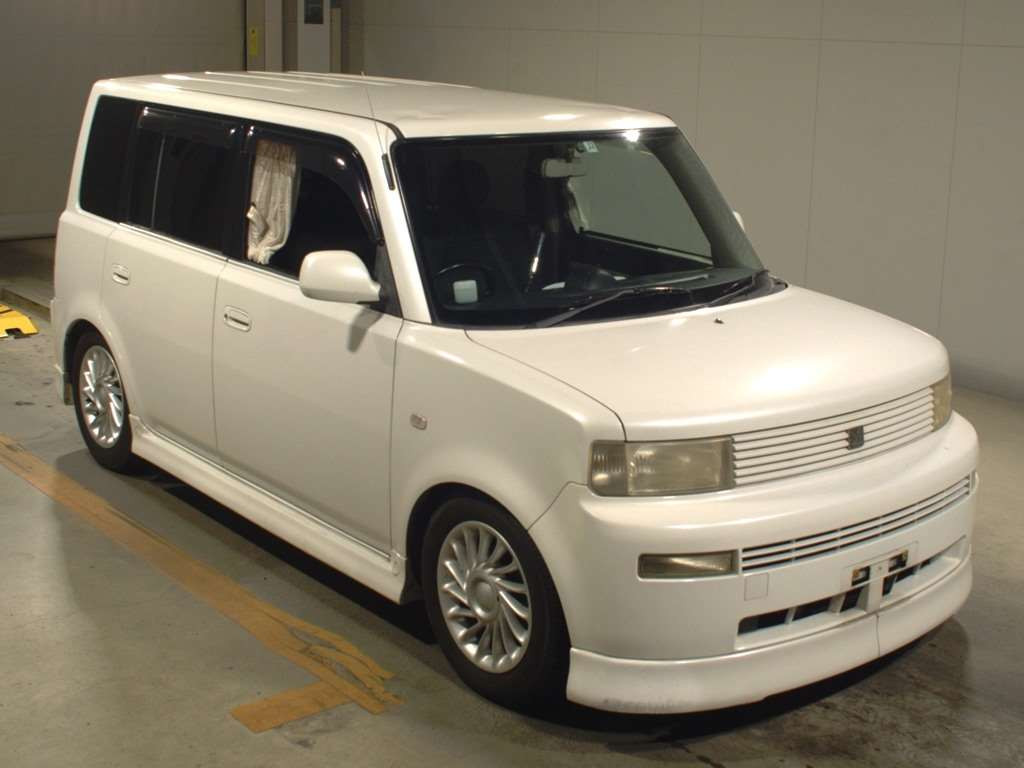 2001 Toyota bB NCP31[2]