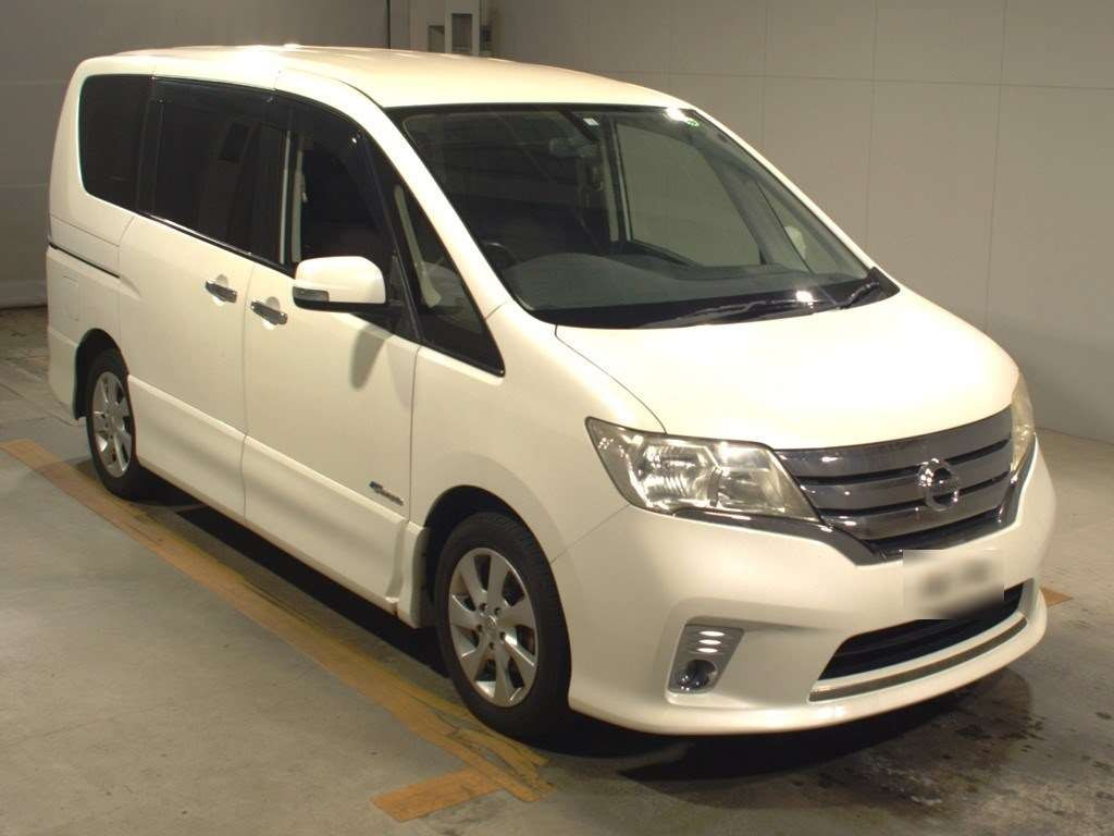 2014 Nissan Serena HFC26[2]