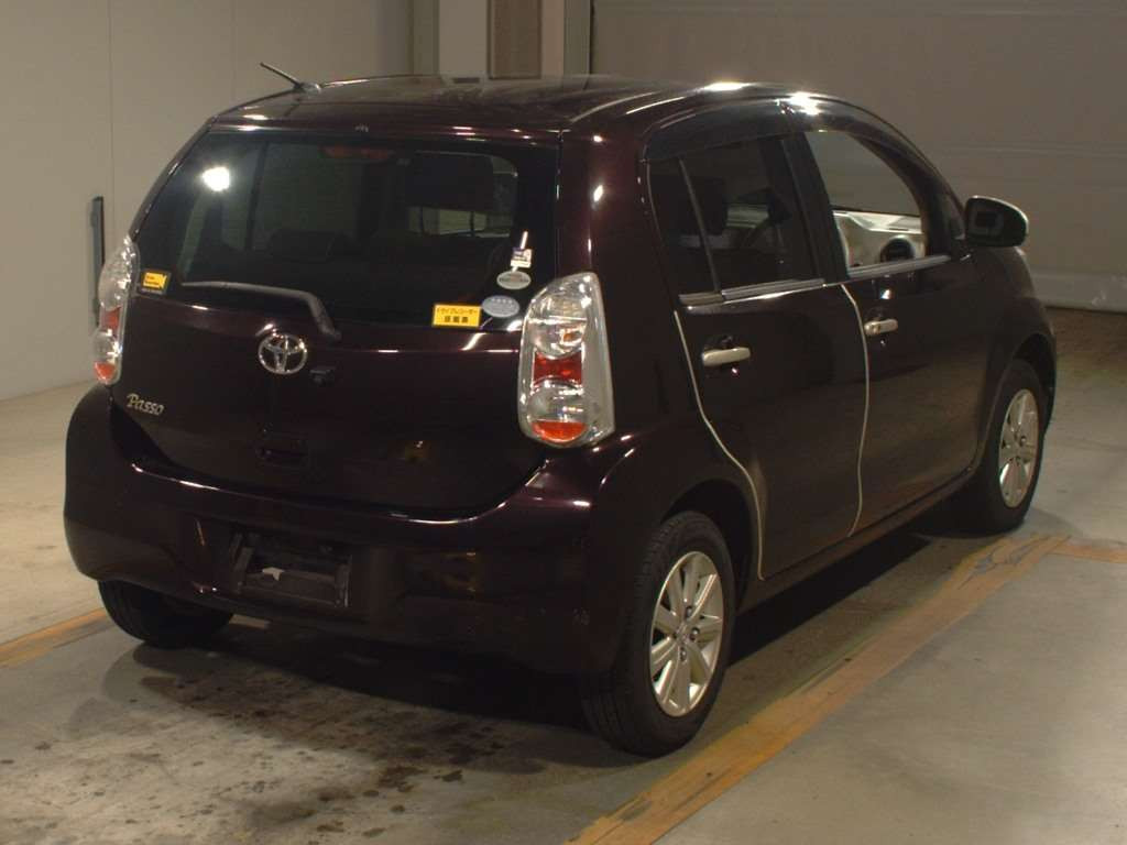 2011 Toyota Passo KGC30[1]