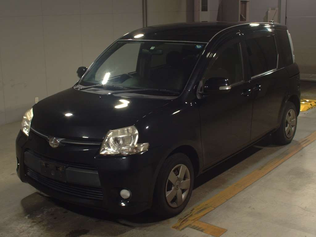 2013 Toyota Sienta NCP81G[0]