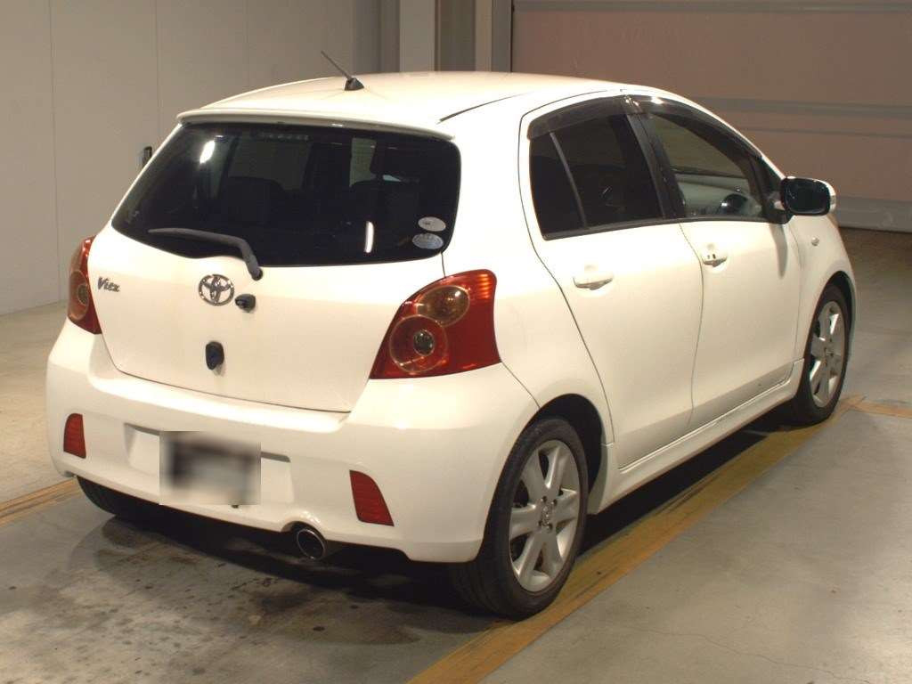 2005 Toyota Vitz NCP91[1]