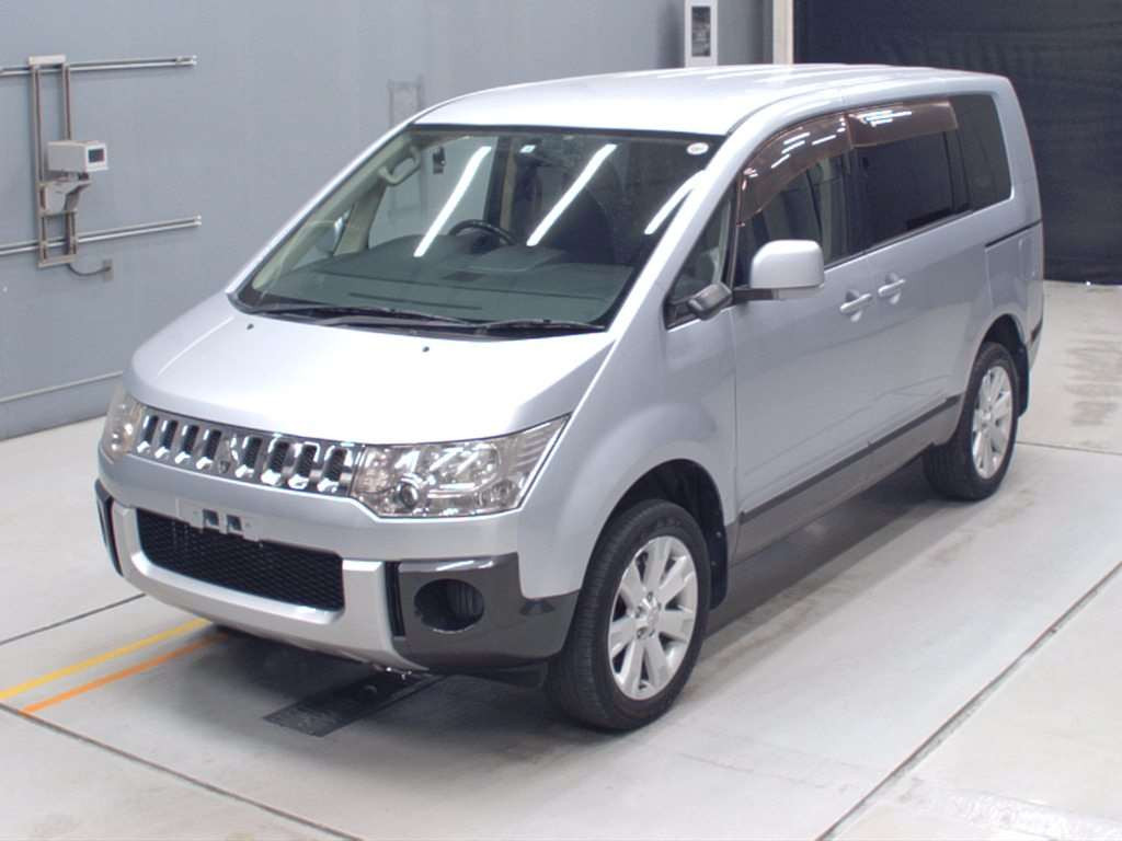 2010 Mitsubishi Delica D5 CV5W[0]