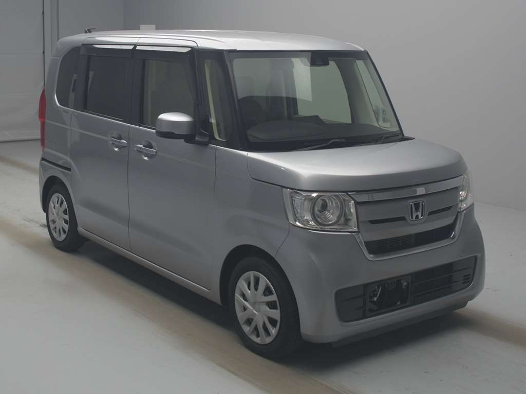 2017 Honda N-BOX JF3[2]