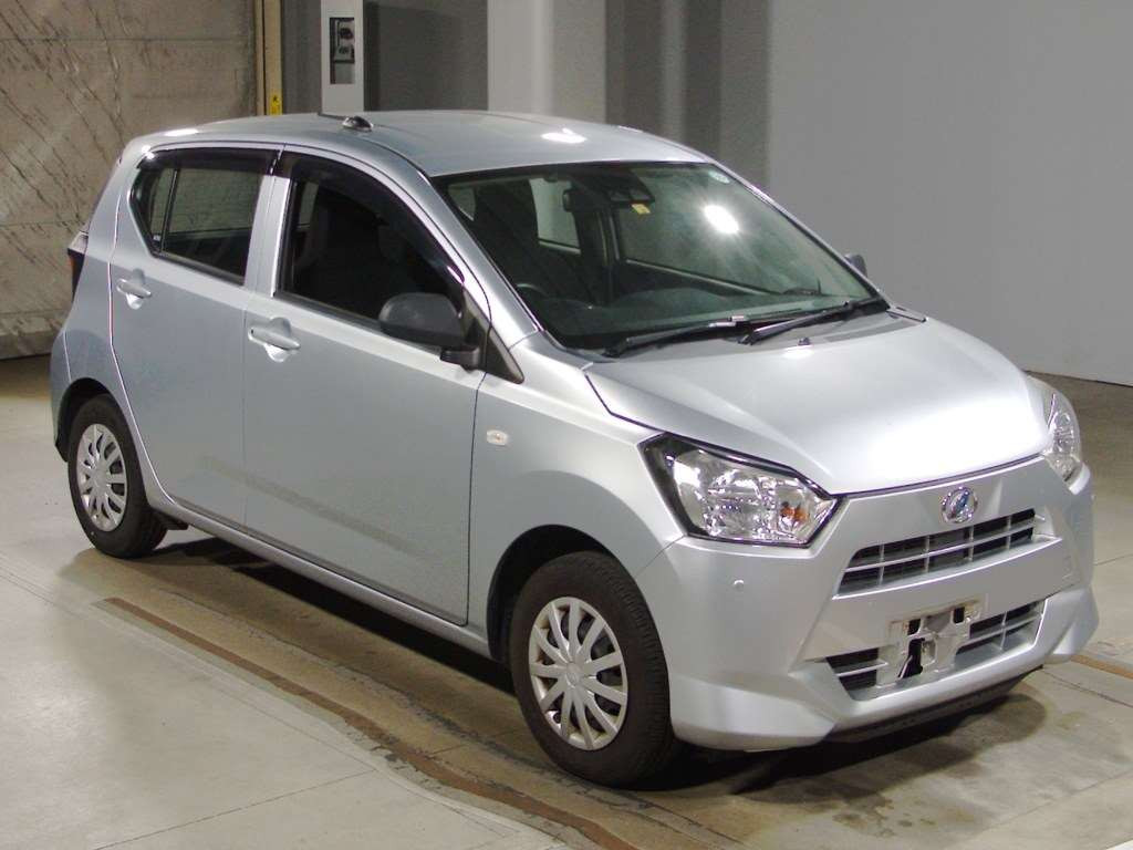 2020 Daihatsu Mira es LA350S[2]