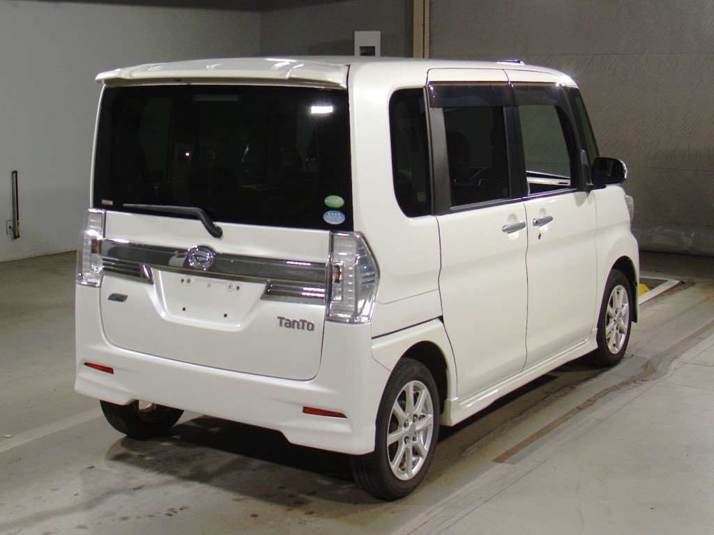 2013 Daihatsu Tanto Custom LA600S[1]