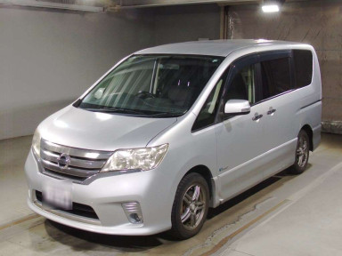 2013 Nissan Serena