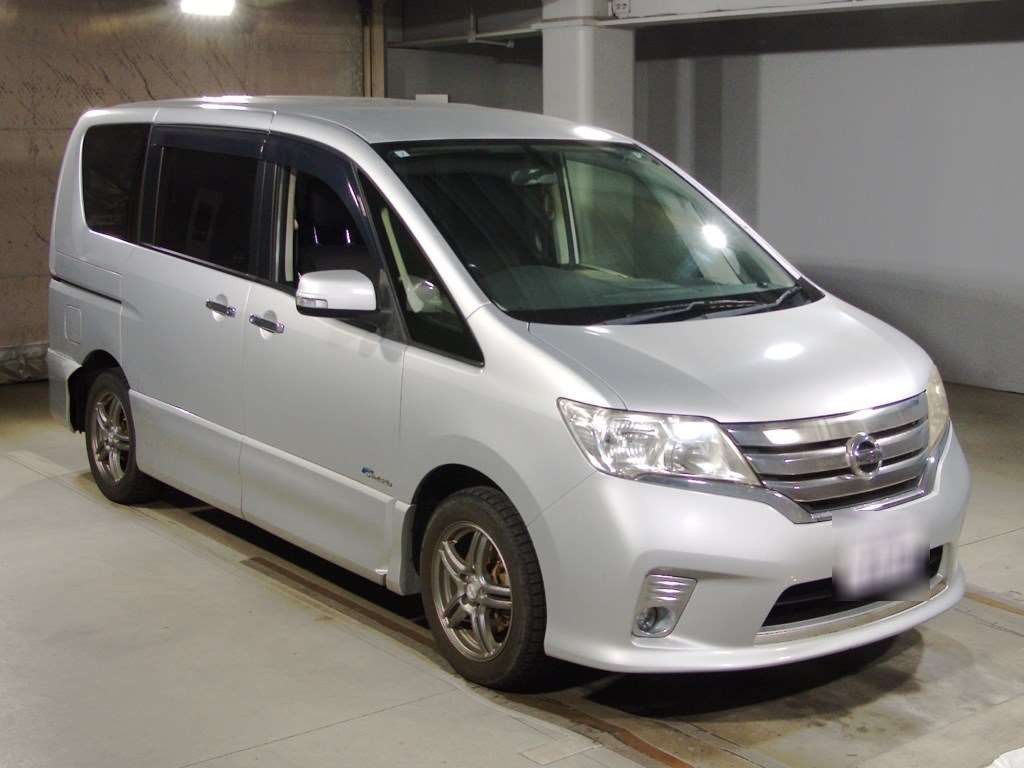 2013 Nissan Serena HFC26[2]