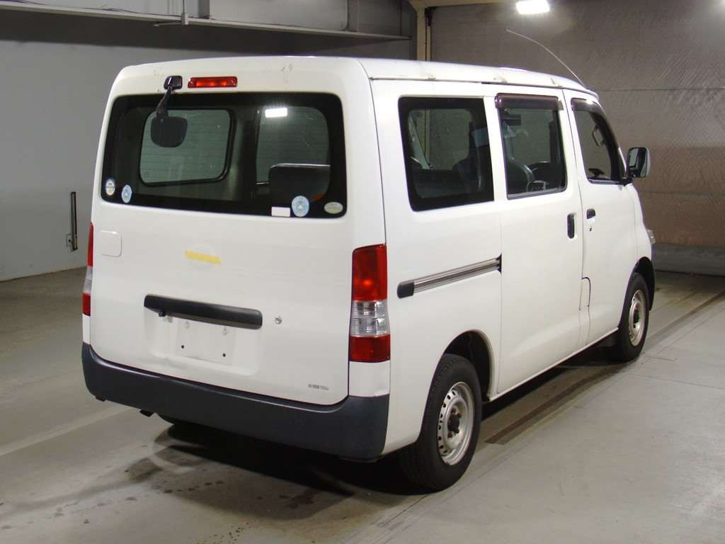 2011 Toyota Townace Van S402M[1]