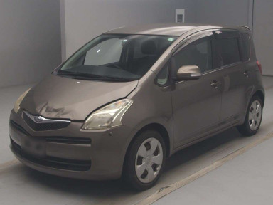 2006 Toyota Ractis