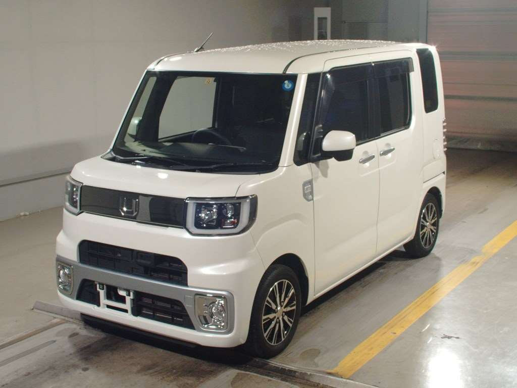 2015 Daihatsu Wake LA700S[0]