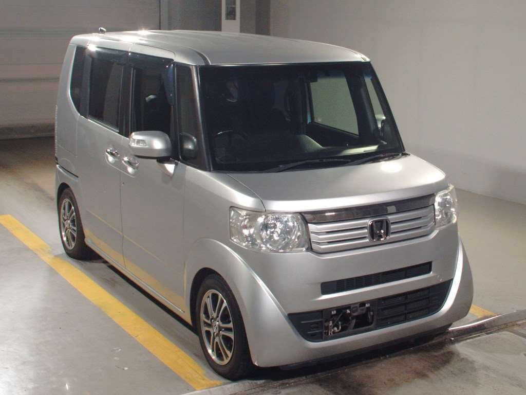 2013 Honda N-BOX JF1[2]