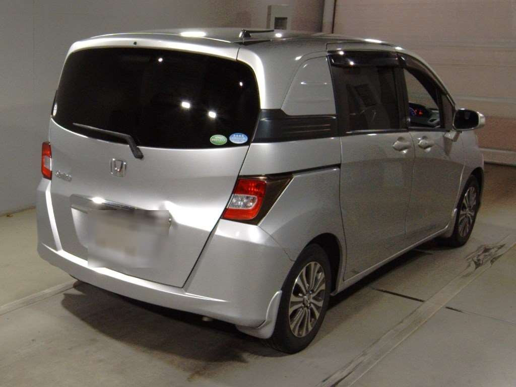 2012 Honda Freed Spike GB3[1]