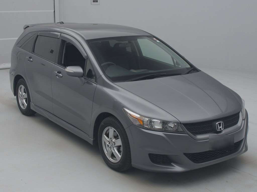 2012 Honda Stream RN6[2]