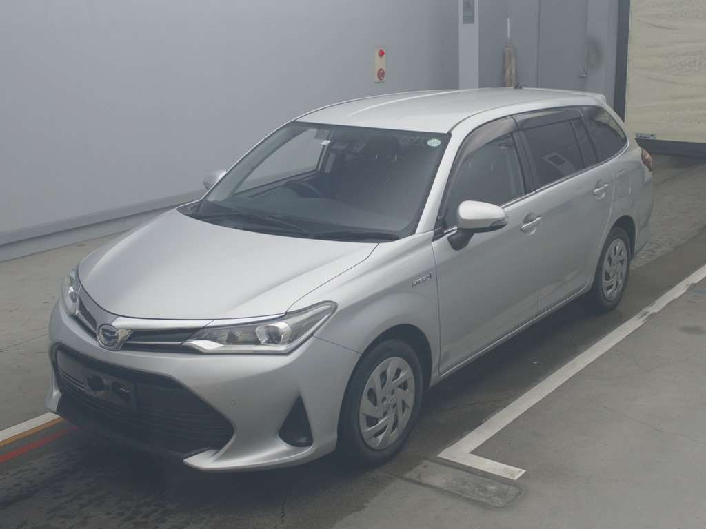 2018 Toyota Corolla Fielder NKE165G[0]