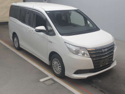 2015 Toyota Noah